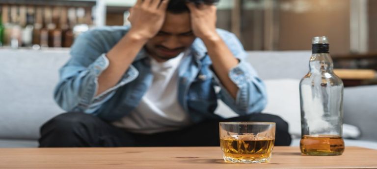 Symptoms Of Drinking Too Much Alcohol | 1000 Islands Addiction Rehab Centre